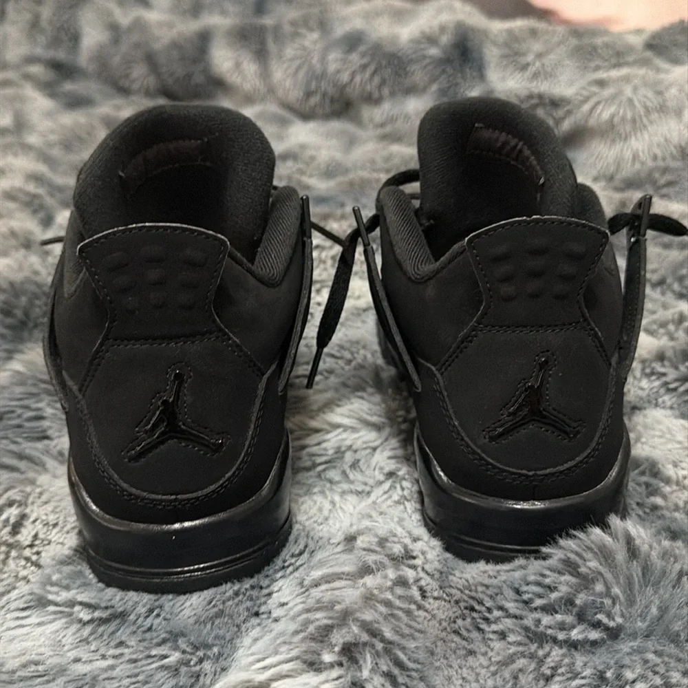 JORDAN BLACK CATS 2020